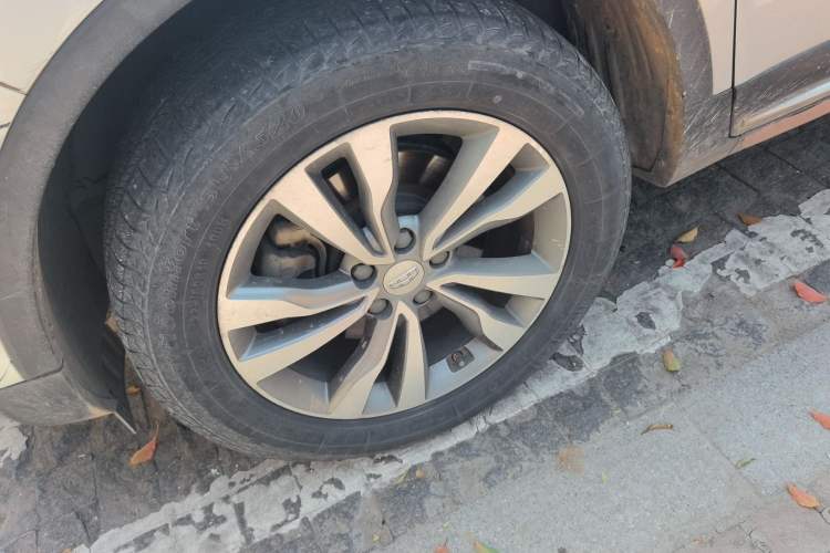 Used Geely Auto Emgrand X7 Sport 2016 1.8TD Automatic Smart Connectivity Version Exterior 4