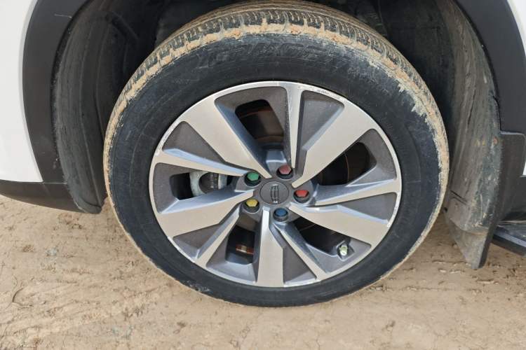 Used Geely Auto Haoyue 2020 1.8TD DCT Luxury Model 5 Seats Left Front Wheel Hub