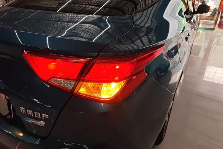 Used Nissan Lannia 2016 1.6L CVT Cool Edition
