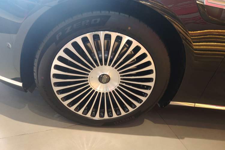 Used Hima S800 2025 Model, Range-Extended Starlight Premium Edition, 5 Seats