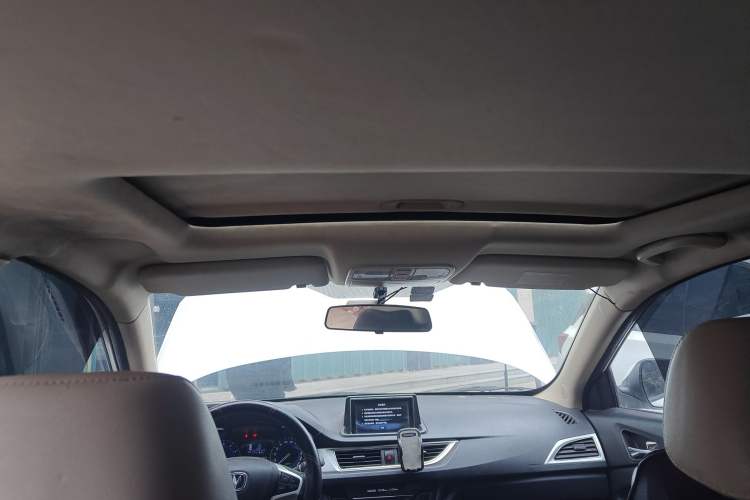 Used Changan Alsvin V7 2015 1.6L Manual Enjoyment Model China IV Standard
