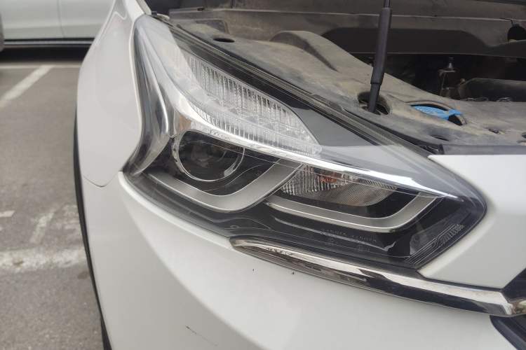 Used Chery Tiggo 7 2017 SPORT 1.5T Automatic Luxury Edition Right Front Headlight