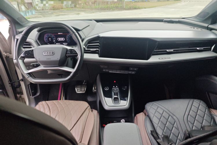 Used Audi Q5 e-tron 2022 40 e-tron Starlight Edition Mech Kit