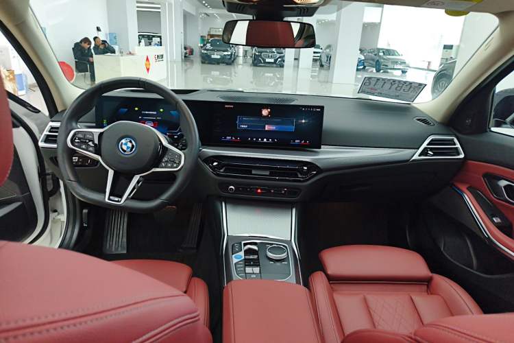 Used BMW i3 2025 eDrive 40 L Midnight Sports Package