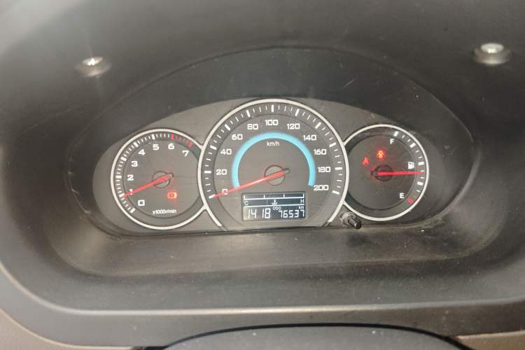 Used Wuling Rongguang V 2018 1.5L Practical Version Instrument Cluster