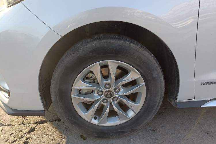 Used Toyota Granvia 2023 2.5L Hybrid Comfort Edition
