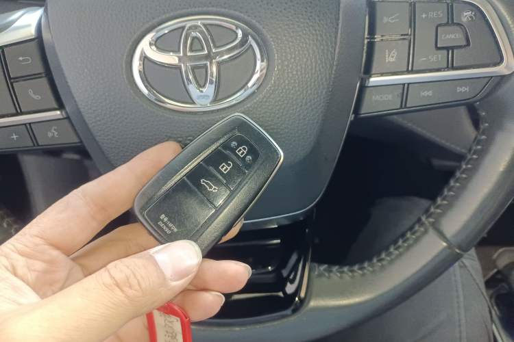 Used Toyota Highlander 2022 Dual-Engine 2.5L Four-Wheel Drive Supreme Edition 7-Seater Interior 1