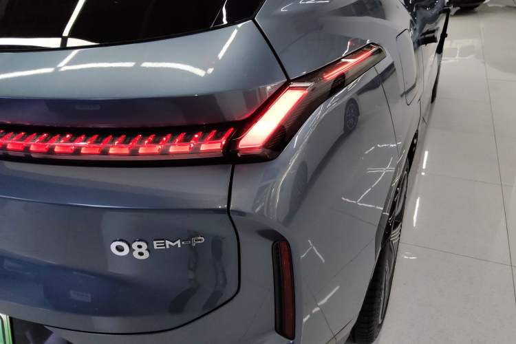 Used Lynk & Co 08 EM-P 2025 245km Ultra-Long Range Halo