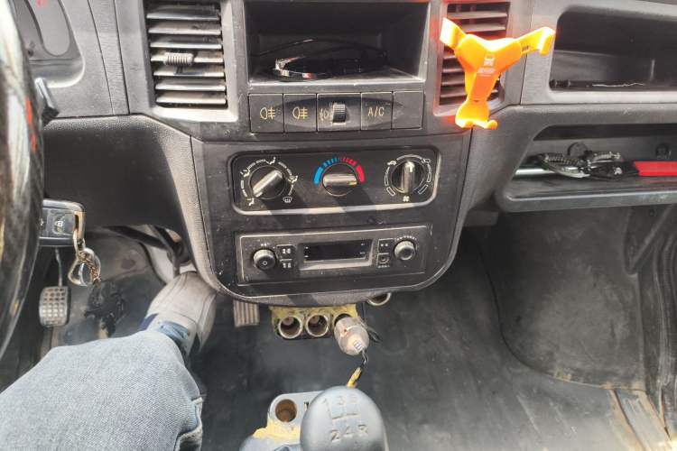 Used Wuling Zhiguang 2015 1.2L Practical LS-I Model
