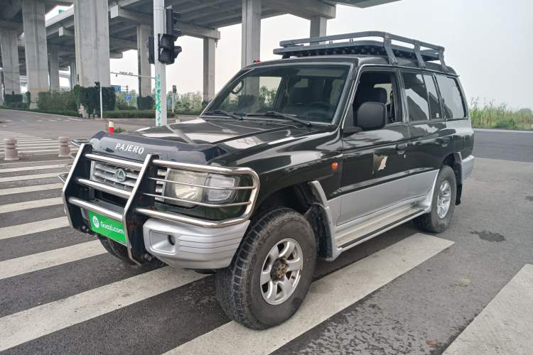 Used Leopaard Heijingang 2013 2.2L Manual Two-Wheel Drive Standard Version