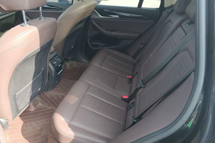 Used BMW X3 2021 xDrive25i Luxury Package Left Rear Seat