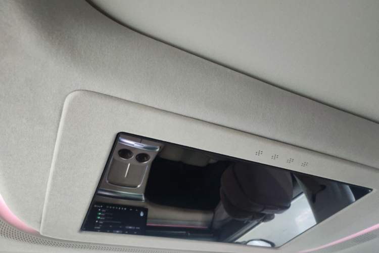 Used XPeng X9 2025 740 Ultra-Long Range Max
