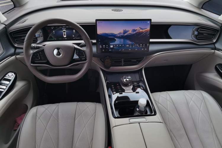 Used Denza D9 2022 DM-i 970 Four-Wheel Drive Prestige Model