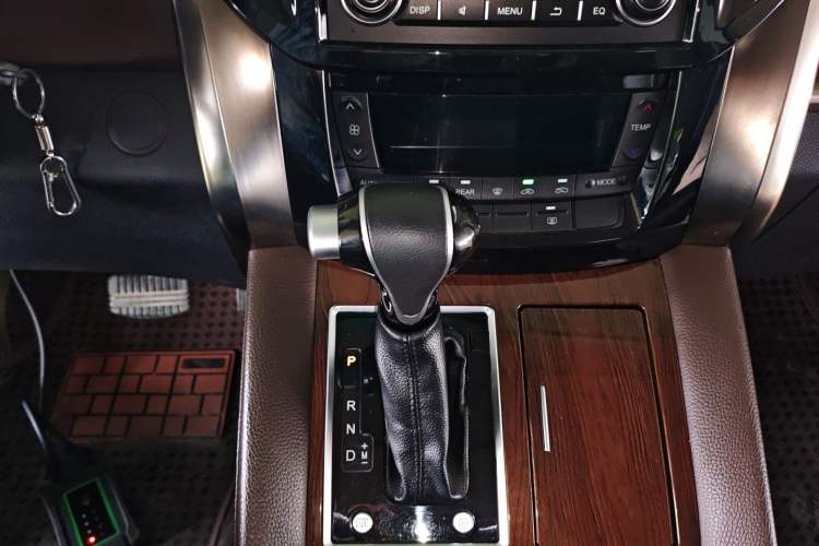 Used FORTHING CM7 2018 2.0T Automatic Luxury Version Gear Lever