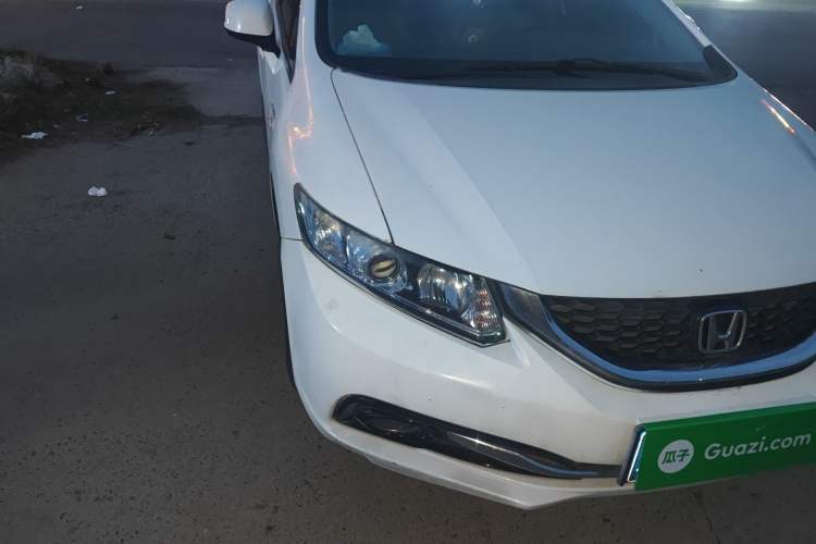 Used Honda Civic 2014 1.8L automatic comfort version Right Front Headlight