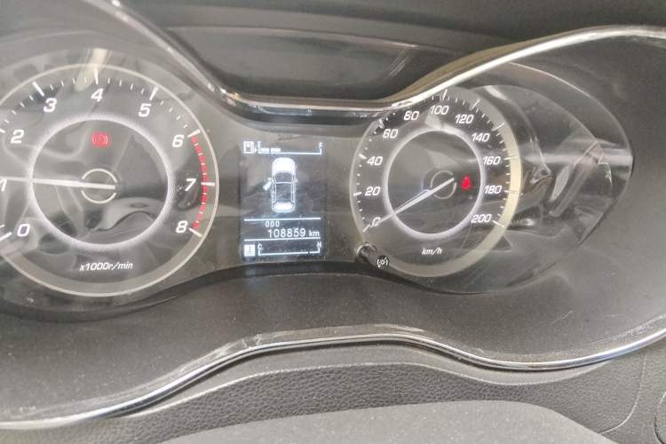 Used Baojun 560 2015 1.8L Manual Elite Edition Odometer Close Up