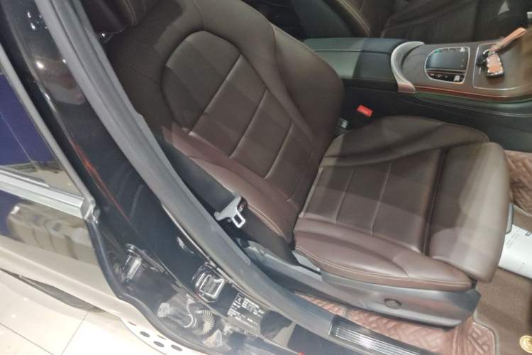 Used Mercedes-Benz GLC 2022 GLC 260 L 4MATIC Luxury Model Right Front Seat