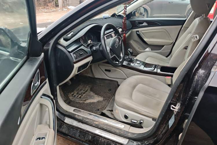 Used Zotye Z700 2016 1.8T Manual Luxury Model Driver Seat