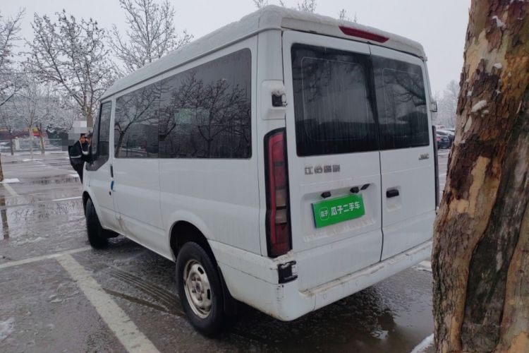 Used JMC Fushun 2023 2.0T Manual Short-Wheelbase Mid-Height Commercial Multi-Purpose 5-Seater Passenger Vehicle
