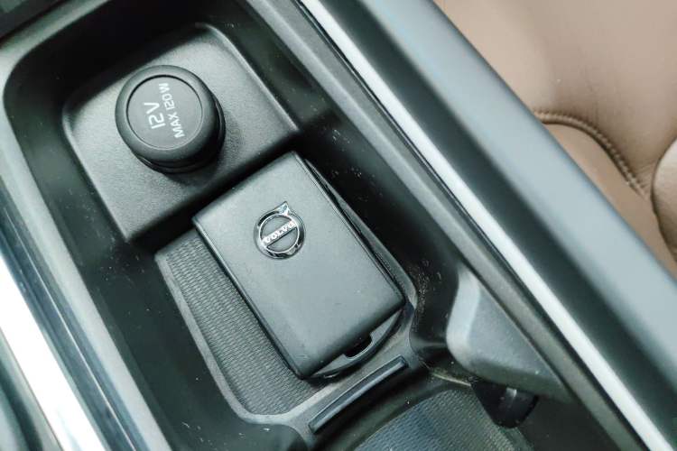 Used Volvo XC60 2019 T5 4x4 Smart Edition China VI Standard
