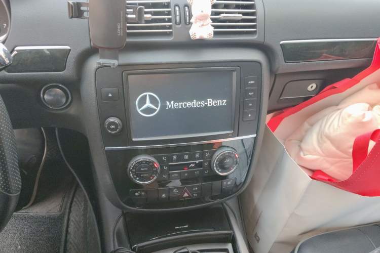 Used Mercedes-Benz R-Class 2017 R 400 4MATIC Exclusive Edition
