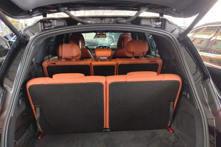 Used Mercedes-Benz GLC 2023 GLC 300 L 4MATIC Dynamic 7-Seater
