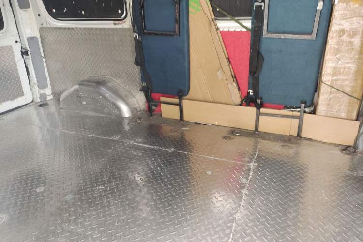 Used SAIC MAXUS Xintu V80 2021 2.0T Manual Classic Aoyuntong 127 PS Mid-axle Mid-roof 6/7/8/9-Seater