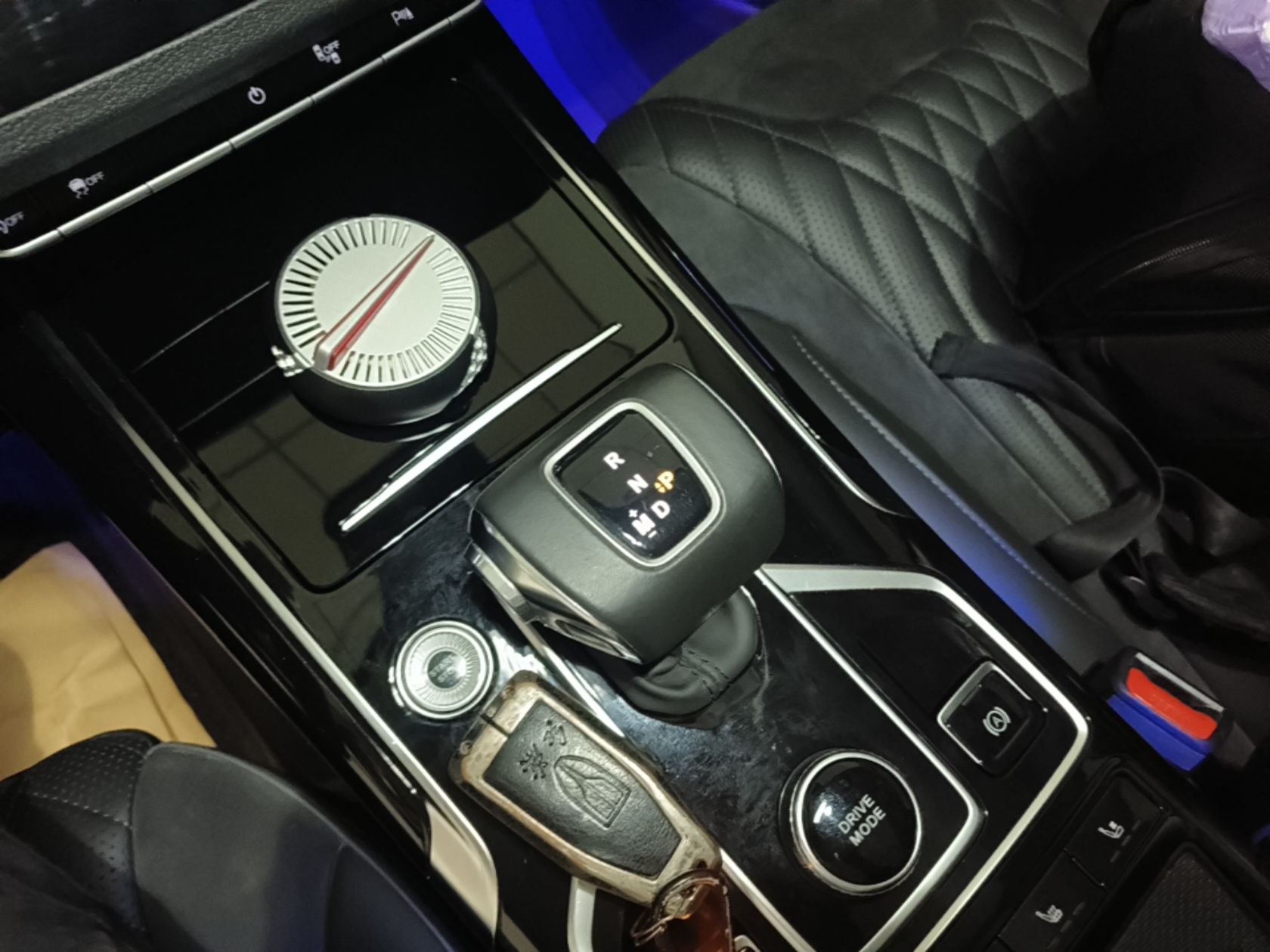 Hongqi HS5 2022 Facelifted Version 2.0T Smart Connect Flagship All-Wheel-Drive Edition — снимка 16