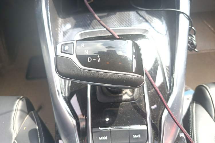 Used SAIC MAXUS EUNIQ 5 2020 1.3T PLUG-IN Elite Edition
