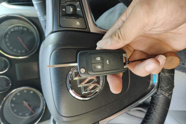 Used Buick GT 2010 XT 1.6L Automatic Fashion Edition Vehicle Key