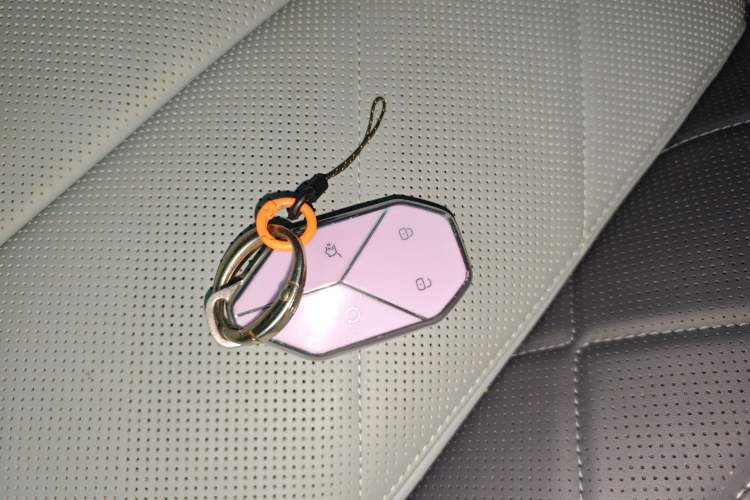 Used Formula Leopard 5 2023 Navigator Edition Vehicle Key