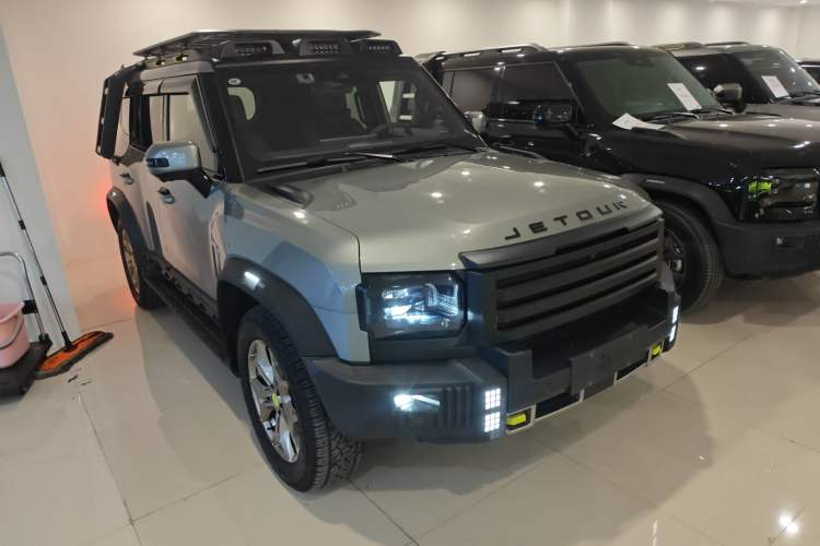 Used JETOUR Traveler 2023 2.0T All-Wheel Drive Conquer PRO
