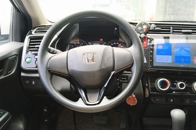 Used Honda Gienia 2017 1.5L CVT Comfort Version
