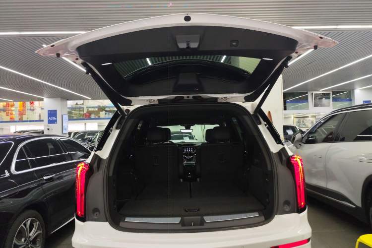 Used Cadillac XT6 2020 28T Six-Seater Four-Wheel-Drive Luxury Version
