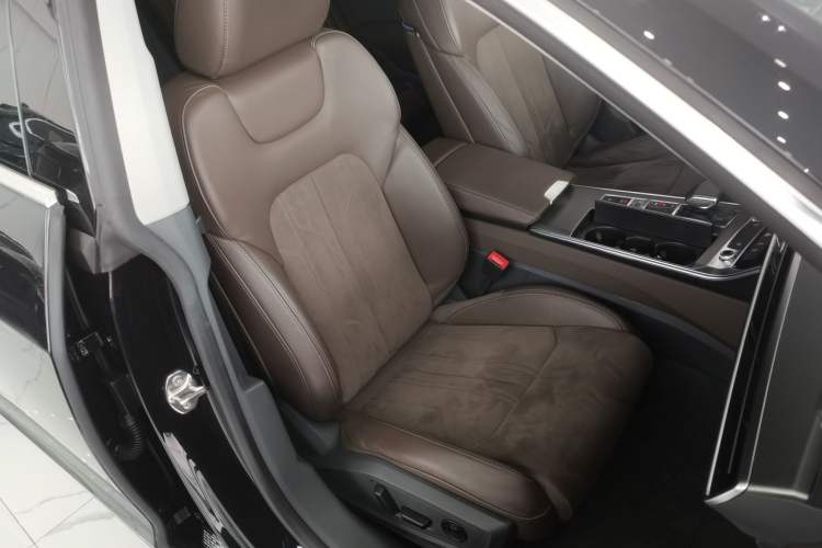 Used Audi A7L 2024 45TFSI S-line Dream-Building Edition Flow Crystal Package