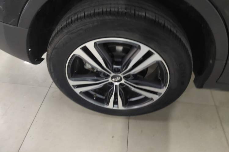 Used Geely Auto Emgrand X7 Sport 2022 1.8TD DCT Zhiya Trim
