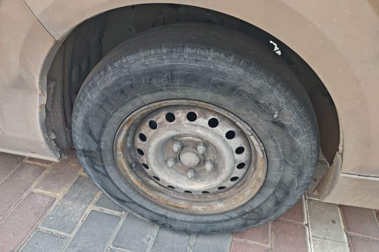 Used Foton Scenic G7 2017 2.0L Long-Wheelbase Commercial Van High Roof 2 Seats 4Q20M
