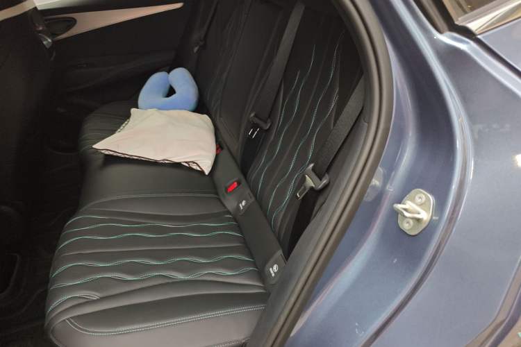 Used BYD Seal 06 New Energy 2024 DM-i 120KM Flagship Model