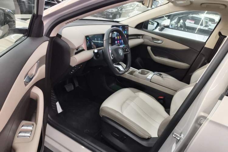 Used MG ES5 2025 525max Rear-Drive Intelligent Driving Version
