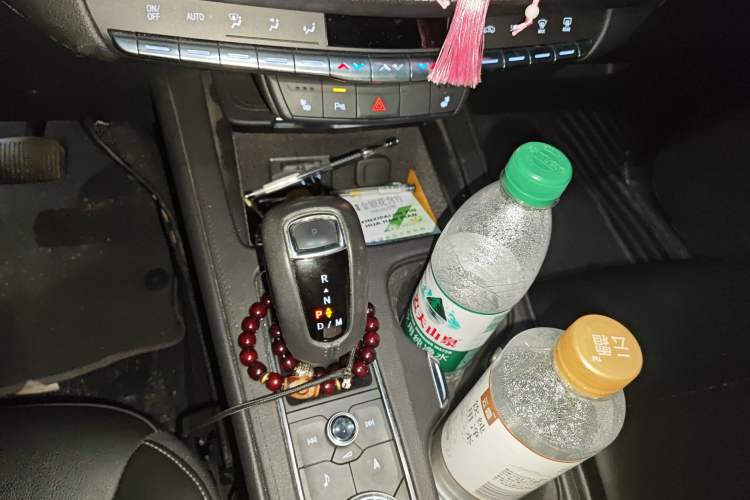 Used Cadillac XT4 2018 28T Two-Wheel Drive Leading Version
