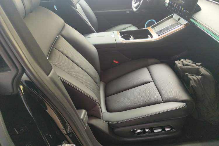 Used Hima Stelato S9 2024 All-Electric Ultra Four-Wheel-Drive Flagship Edition Right Front Seat