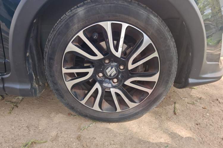 Used Suzuki Swift 2016 1.5L Manual Fashion Edition Cool Play Version
