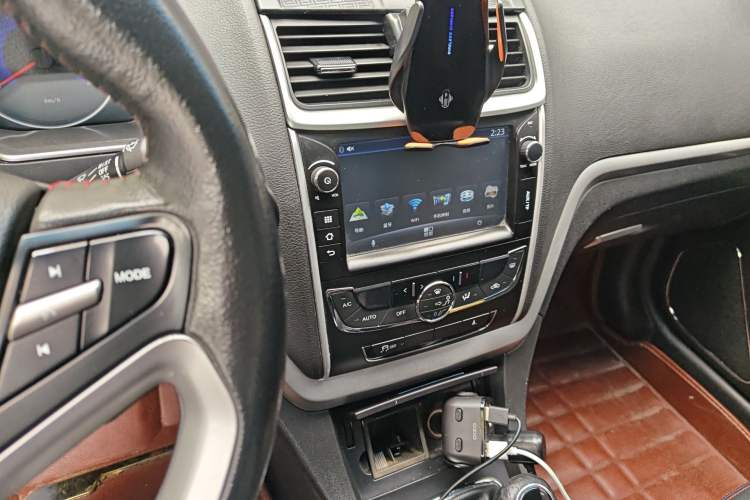 Used Geely Auto Emgrand 2015 Sedan 1.5L Manual - Top Trim Level Audio And AC Panel