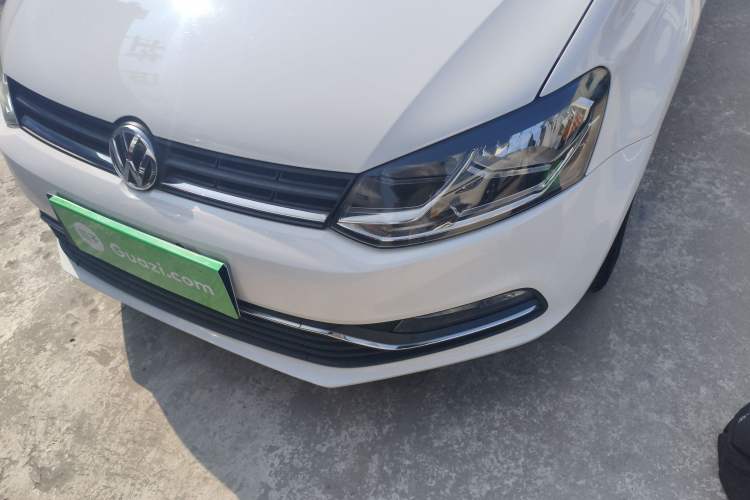 Used Volkswagen Polo 2014 1.4L Automatic Comfort Edition Left Front Headlight