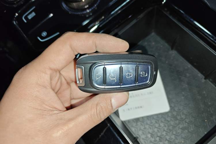 Used NETA U 2022 Zhi400 Pro Ternary Lithium