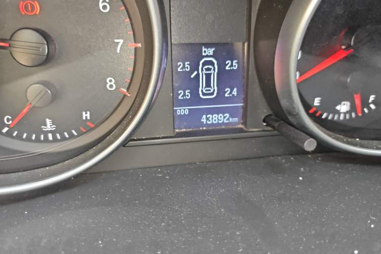 Used Haval H6 2015 Upgraded Model 1.5T Manual Two-Wheel Drive Elite Version