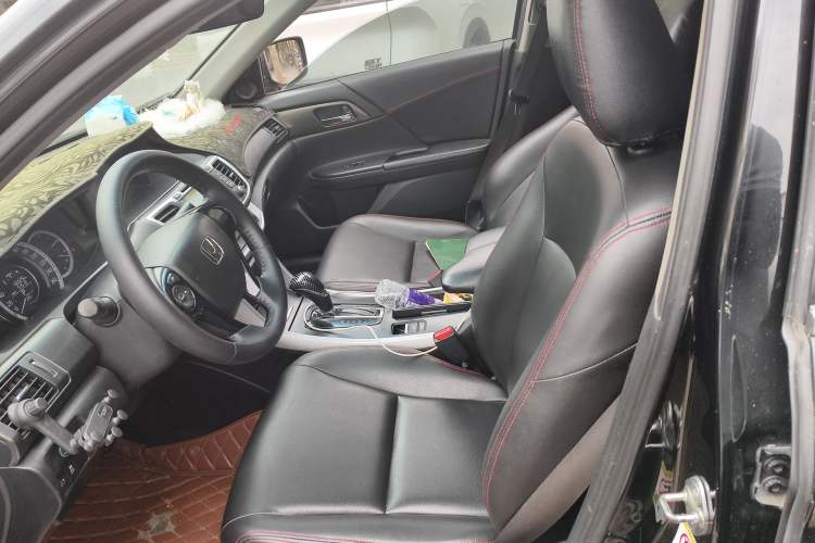 Used Honda Accord 2015 2.0L LX Comfort Edition Left Front Seat