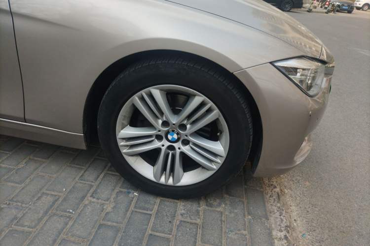 Used BMW 3 Series 2017 320Li Fashion Model
