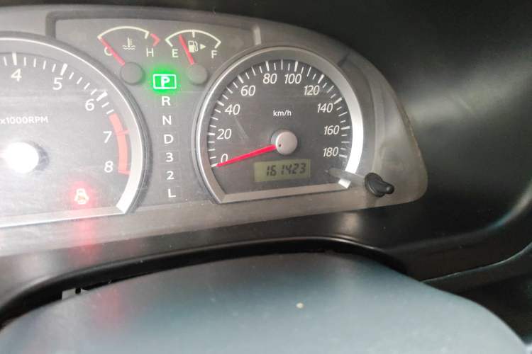 Used Suzuki Jimny 2010 1.3 AT Fashion Limited Edition Odometer Close Up