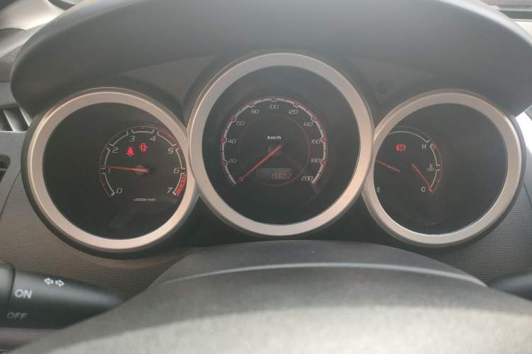 Used CHANGAN CX20 2014 1.4L Manual Sport Version China IV Standard
